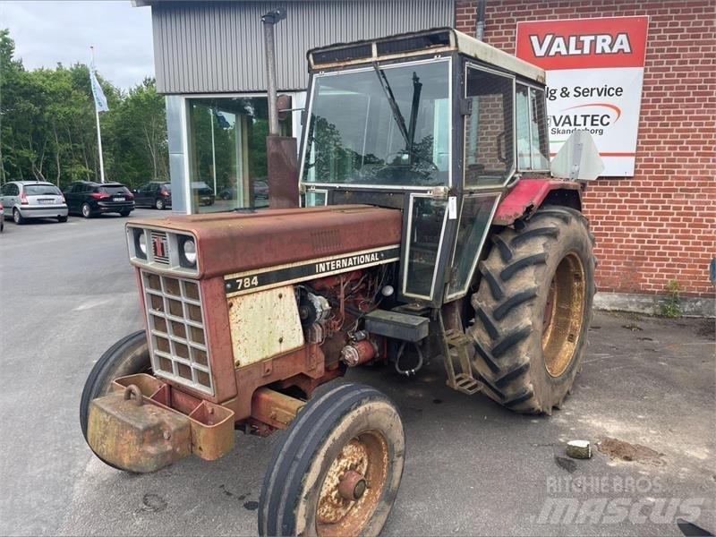 IH 784 Tracteur