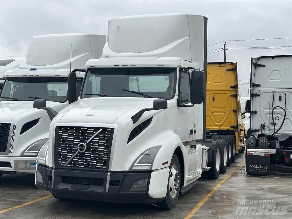 Volvo VNL300 Tracteur routier