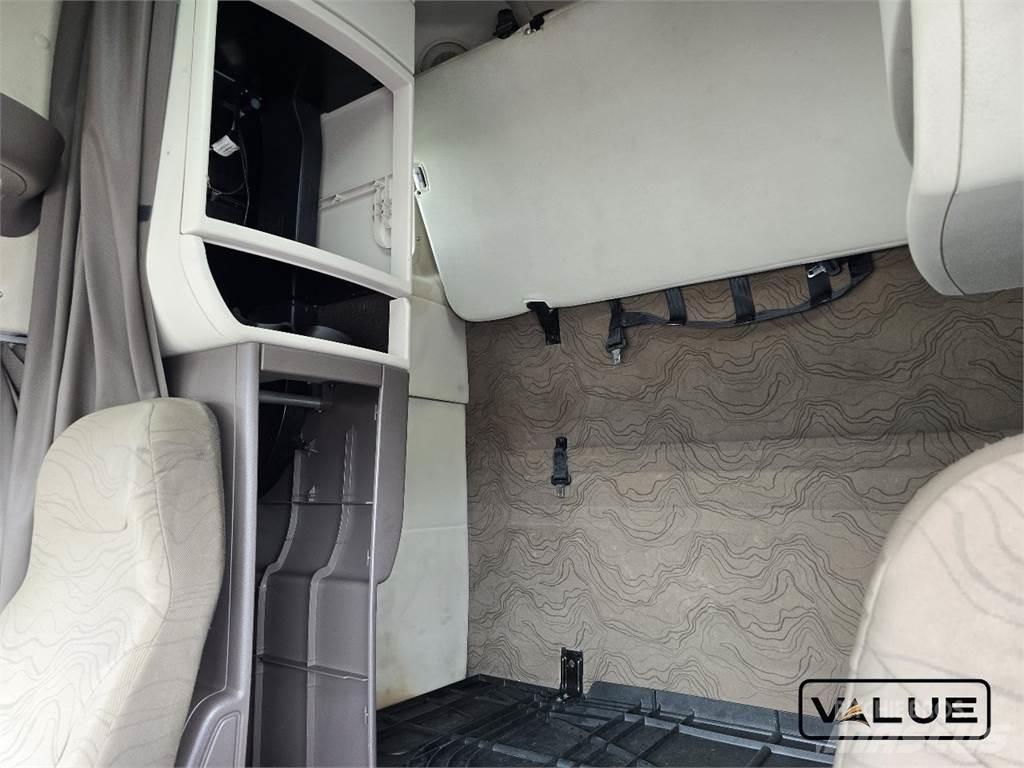 Volvo VNL670 Tracteur routier
