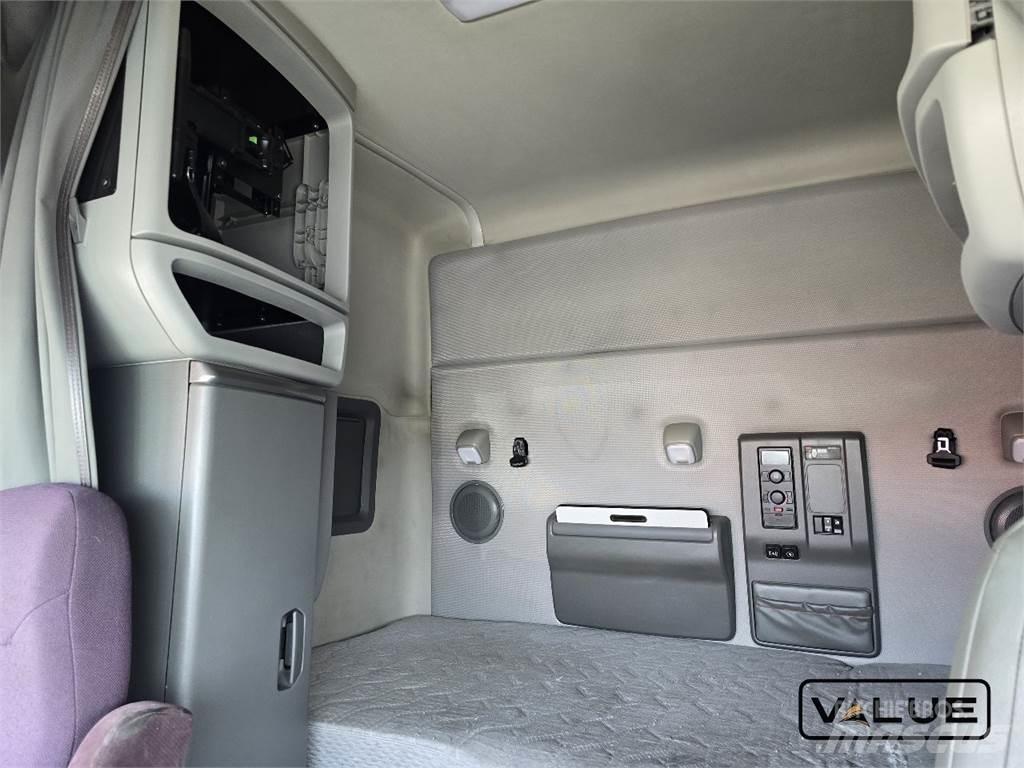 Volvo VNL740 Tracteur routier