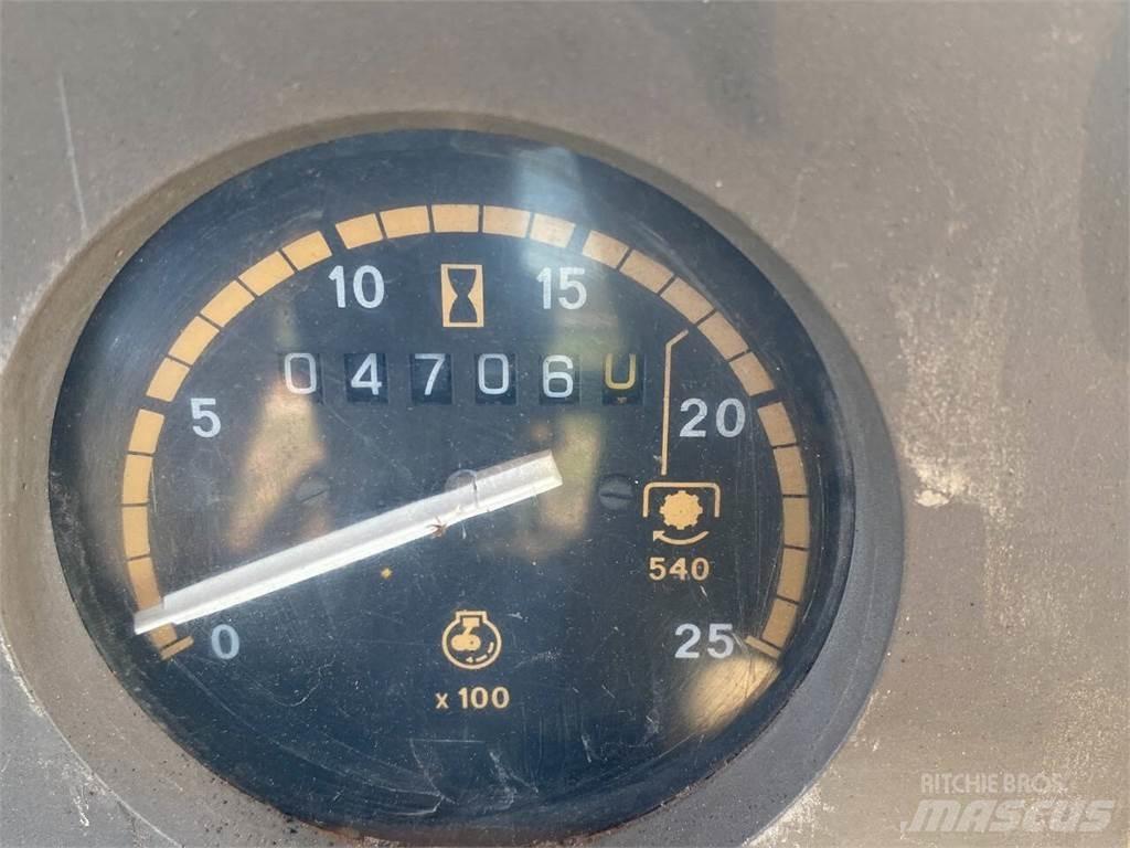 Ford 575D Construction - Autres
