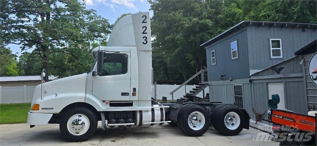 Volvo VNL Construction - Autres