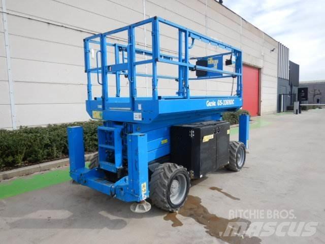 Genie GS3369DC Nacelle ciseaux