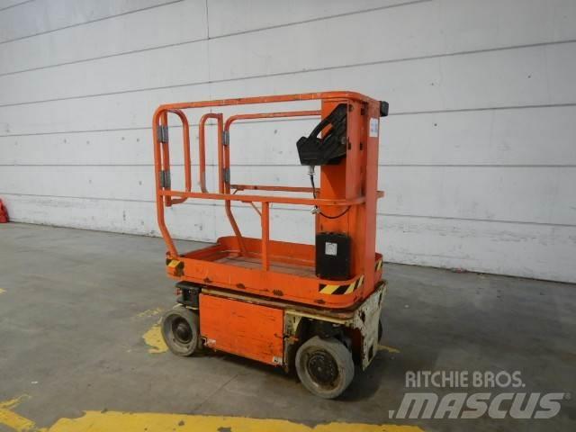 JLG 1230ES Mât vertical