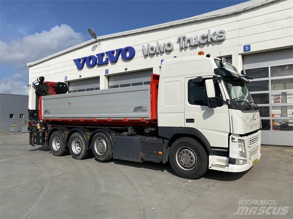Volvo FM 8x4 500 Camion plateau ridelle avec grue