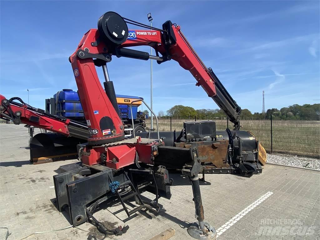 Volvo FM 8x4 500 Camion plateau ridelle avec grue