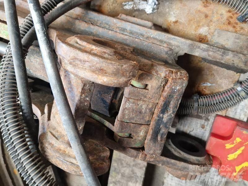 Geith JCB3CX Attache rapide pour godet