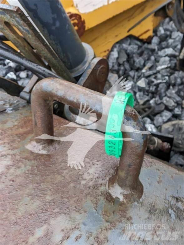 Bobcat  Tronçonneuse pour route