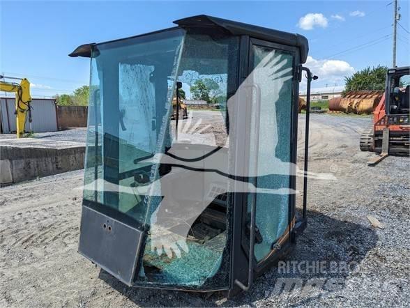 CASE  Cabine