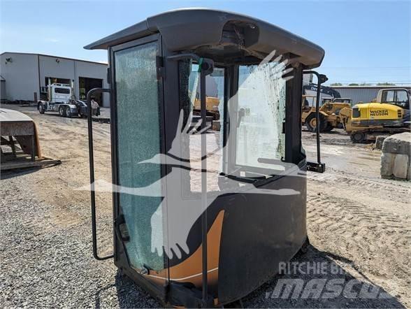 CASE  Cabine