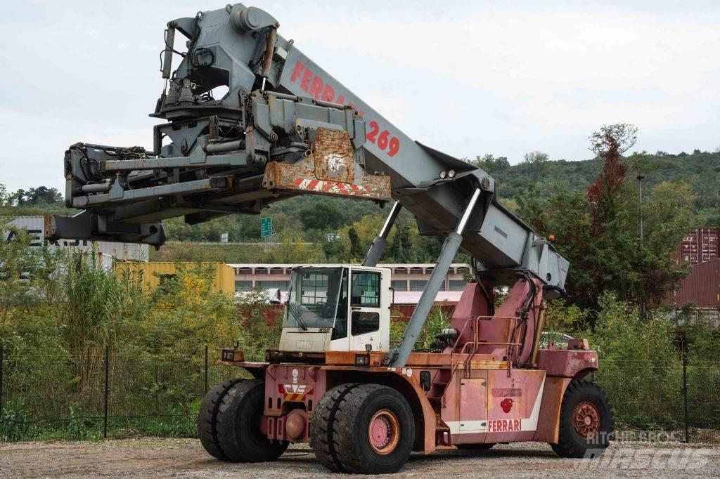CVS Ferrari F269.5 Reachstackers