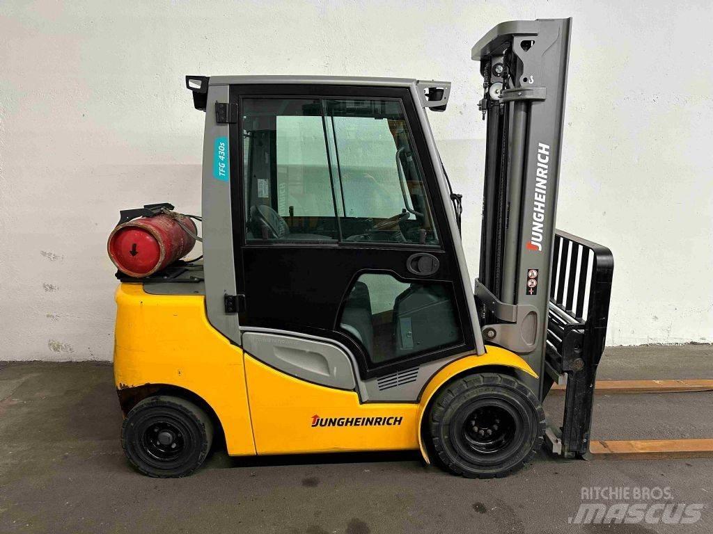 Jungheinrich TFG 430s Chariots GPL