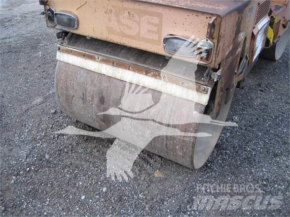 CASE W252 Rouleaux monocylindre