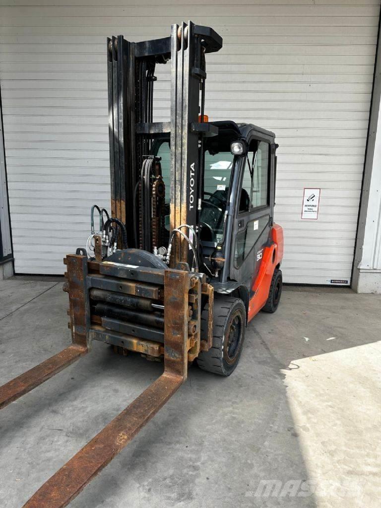 Toyota 06-8FD30F Chariots diesel