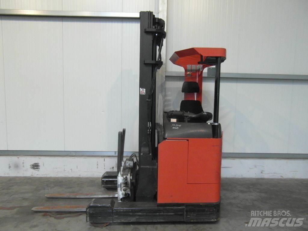 BT RRE2/15 Chariot à mât rétractable