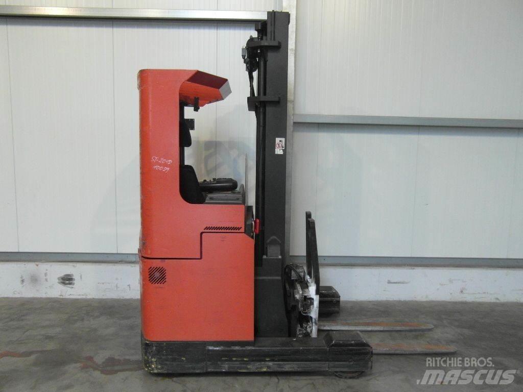 BT RRE2/15 Chariot à mât rétractable