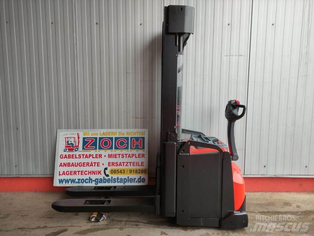 BT SWE160L Gerbeur accompagnant