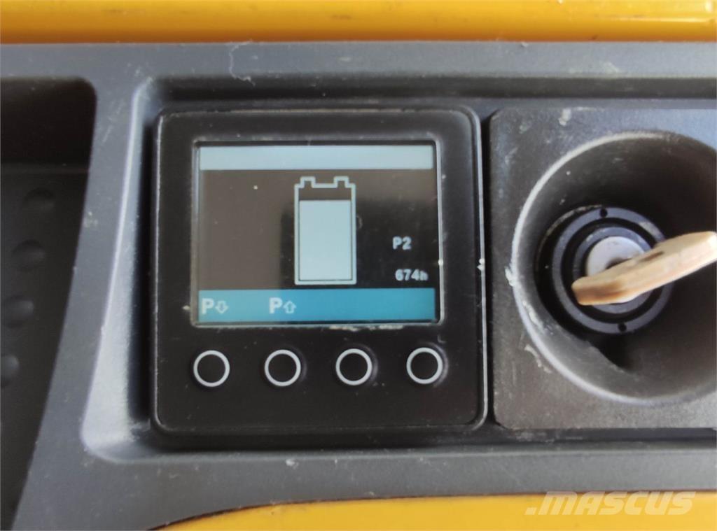 Jungheinrich EJC 216 Z Gerbeur accompagnant