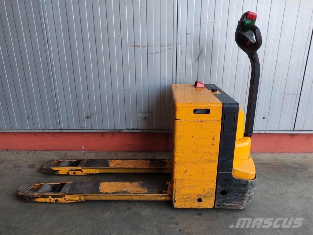 Jungheinrich ELE16G Transpalette accompagnant