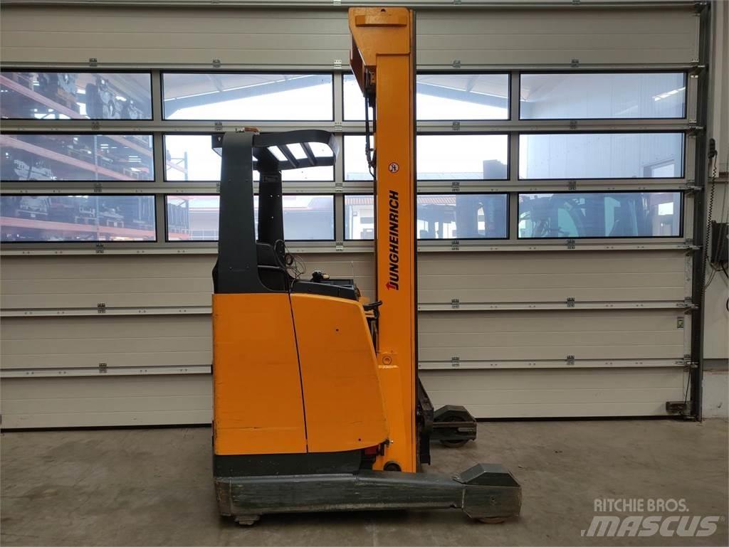 Jungheinrich ETV 214 Chariot à mât rétractable