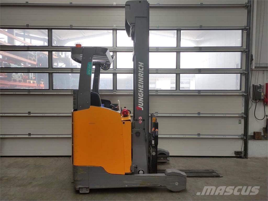 Jungheinrich ETV 216 Chariot à mât rétractable