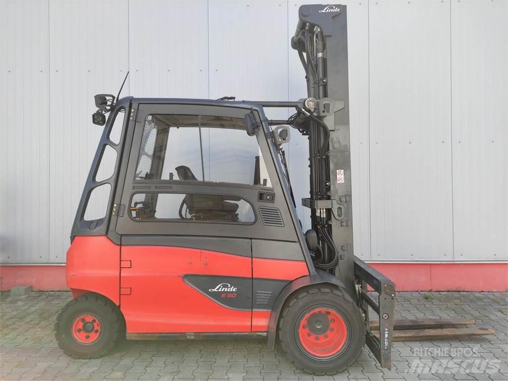 Linde E50HL-01/600-388 Chariots élévateurs électriques