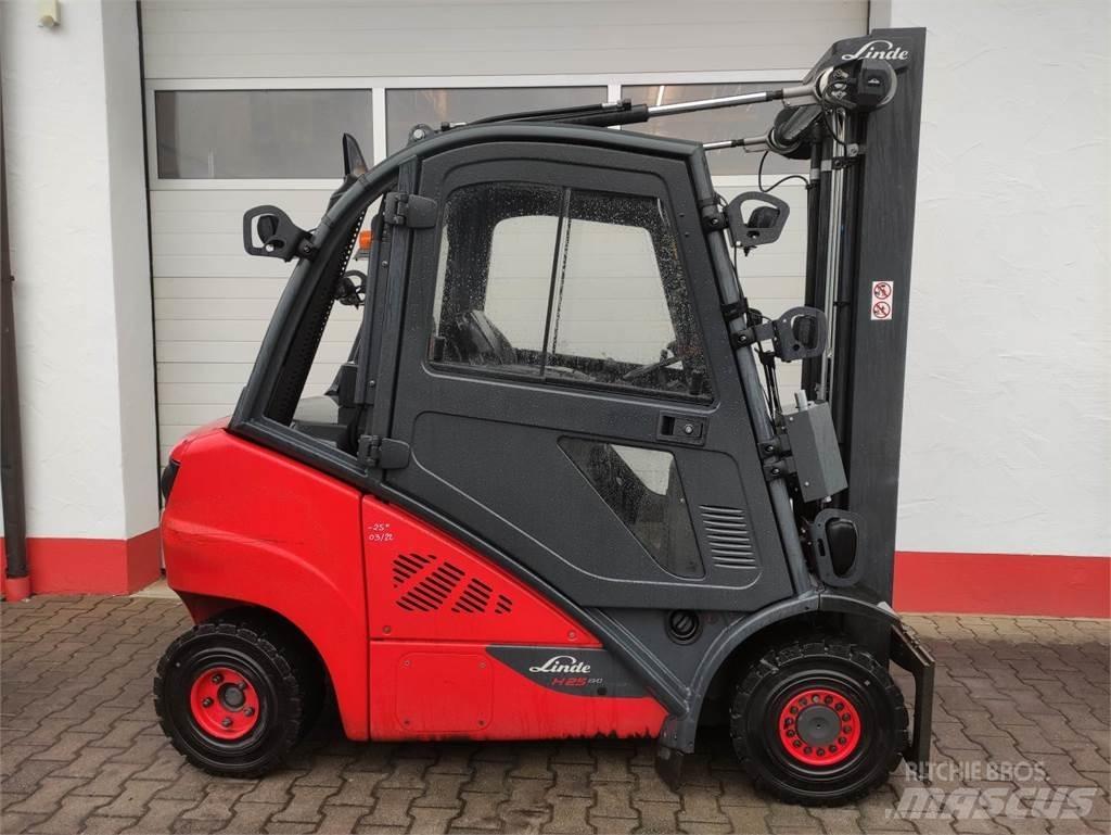 Linde H25D-02-392 EVO Chariots diesel