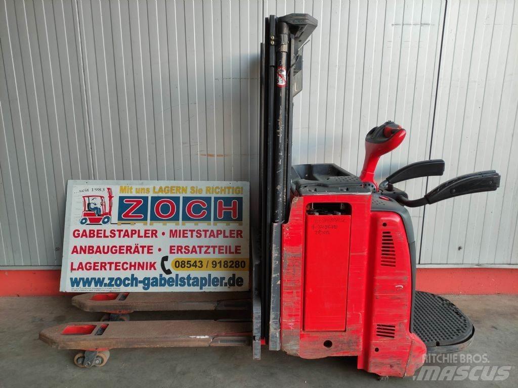 Linde L12LAPi Gerbeur accompagnant
