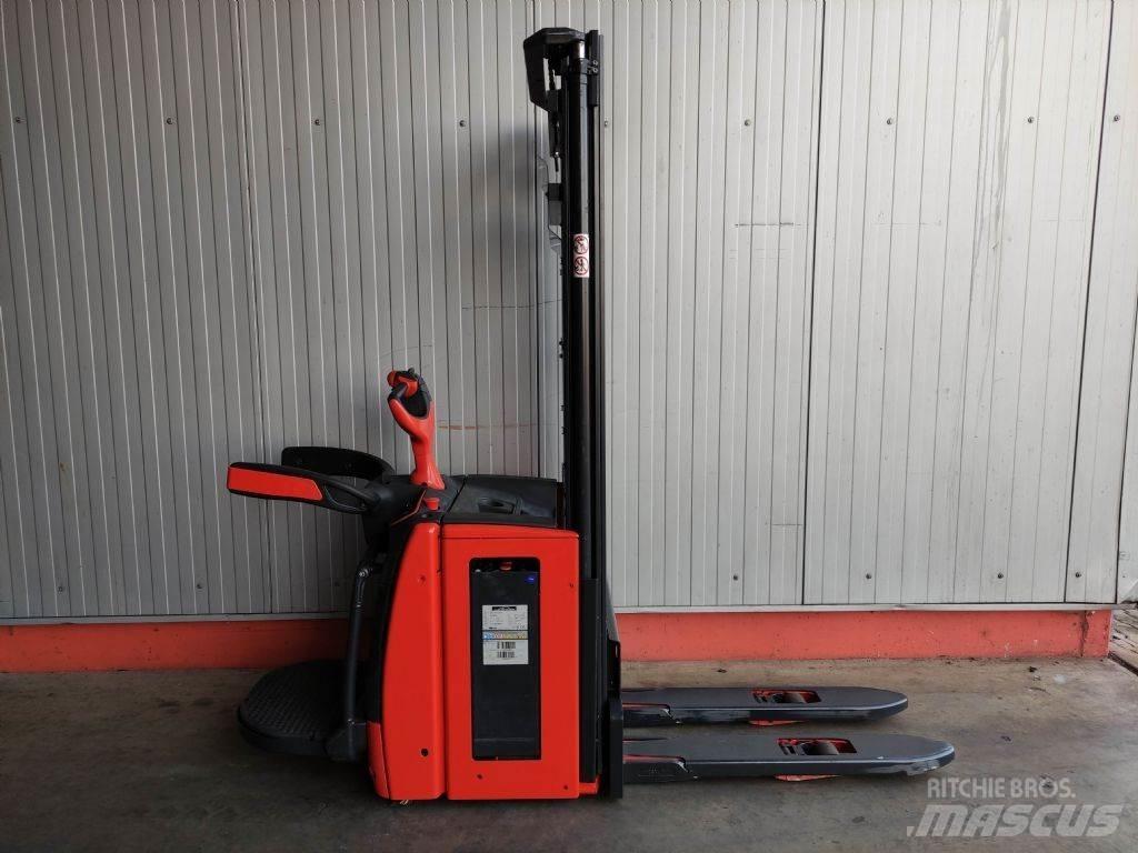 Linde L14-APi-1173 Gerbeur accompagnant