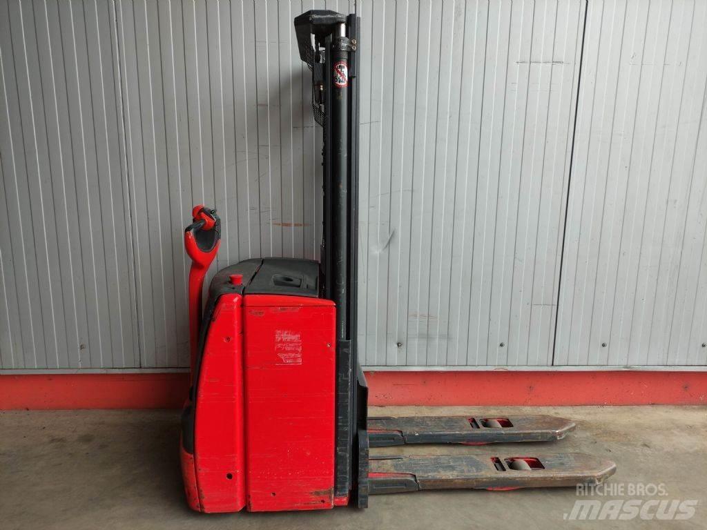 Linde L14i-1173 (M) Gerbeur accompagnant