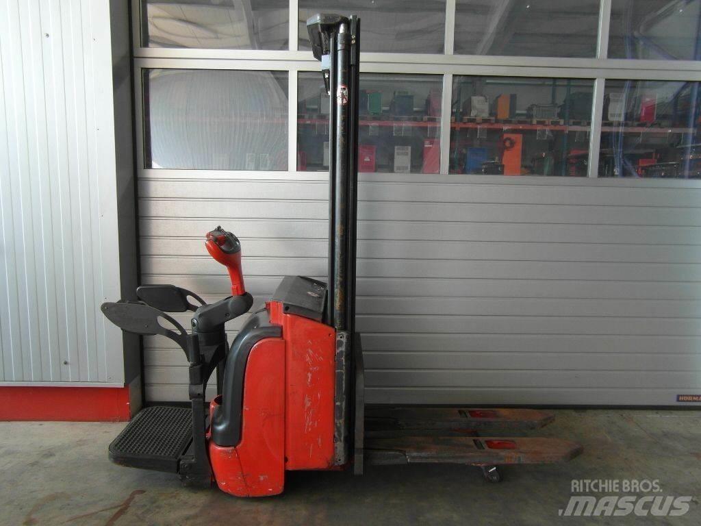 Linde L16APi-372 Gerbeur accompagnant