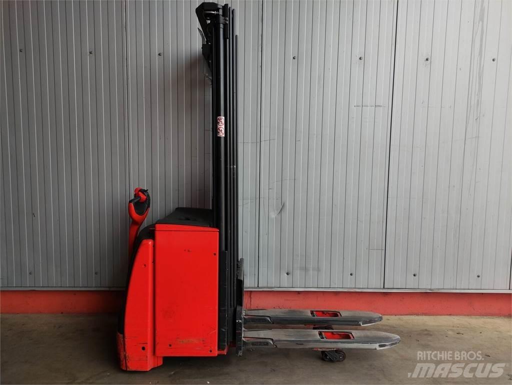 Linde L16i-1173 Gerbeur accompagnant