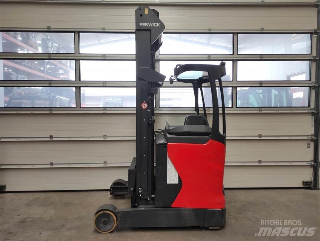 Linde R14-01-1120 Chariot à mât rétractable