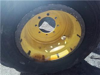 John Deere 1070e 20x22,5