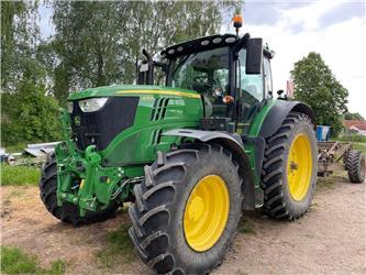 John Deere 6215R FKH