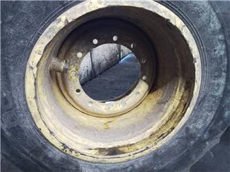 John Deere 1470G 24x28,5