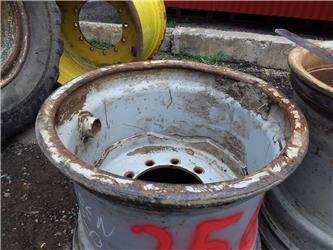 Valmet 890 20x26,5
