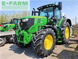 John Deere 6215r