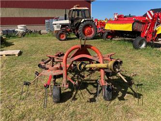 Kuhn 452 HÖVÄNDARE