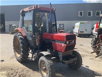 Case IH 685 XL