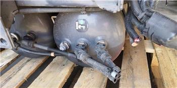 Renault MIDLUM VZDUCHOJEM