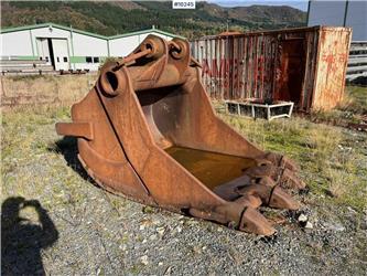 Gjerstad Digging bucket