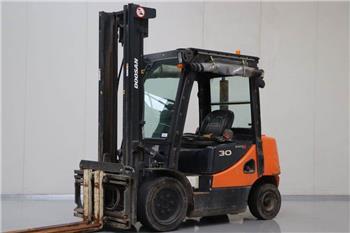Doosan D30S-5