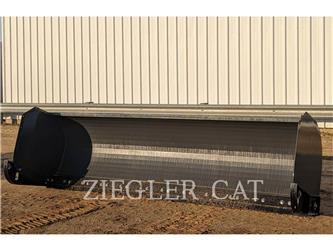 AMI AttachmentsT SKID STEER LOADER SNOW PUSHER 12