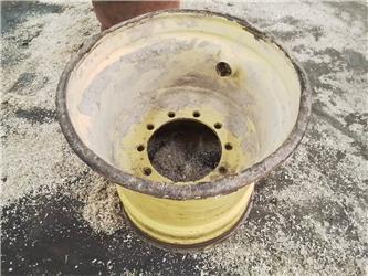John Deere 1010E 24x24,5