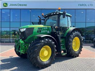 John Deere 6215R