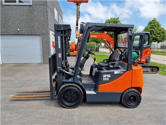 Doosan d25e-5