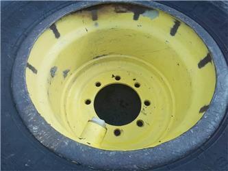 John Deere 1070e 20x22,5