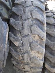 Galaxy 440/80R28