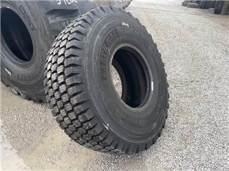 BKT 20.5R25